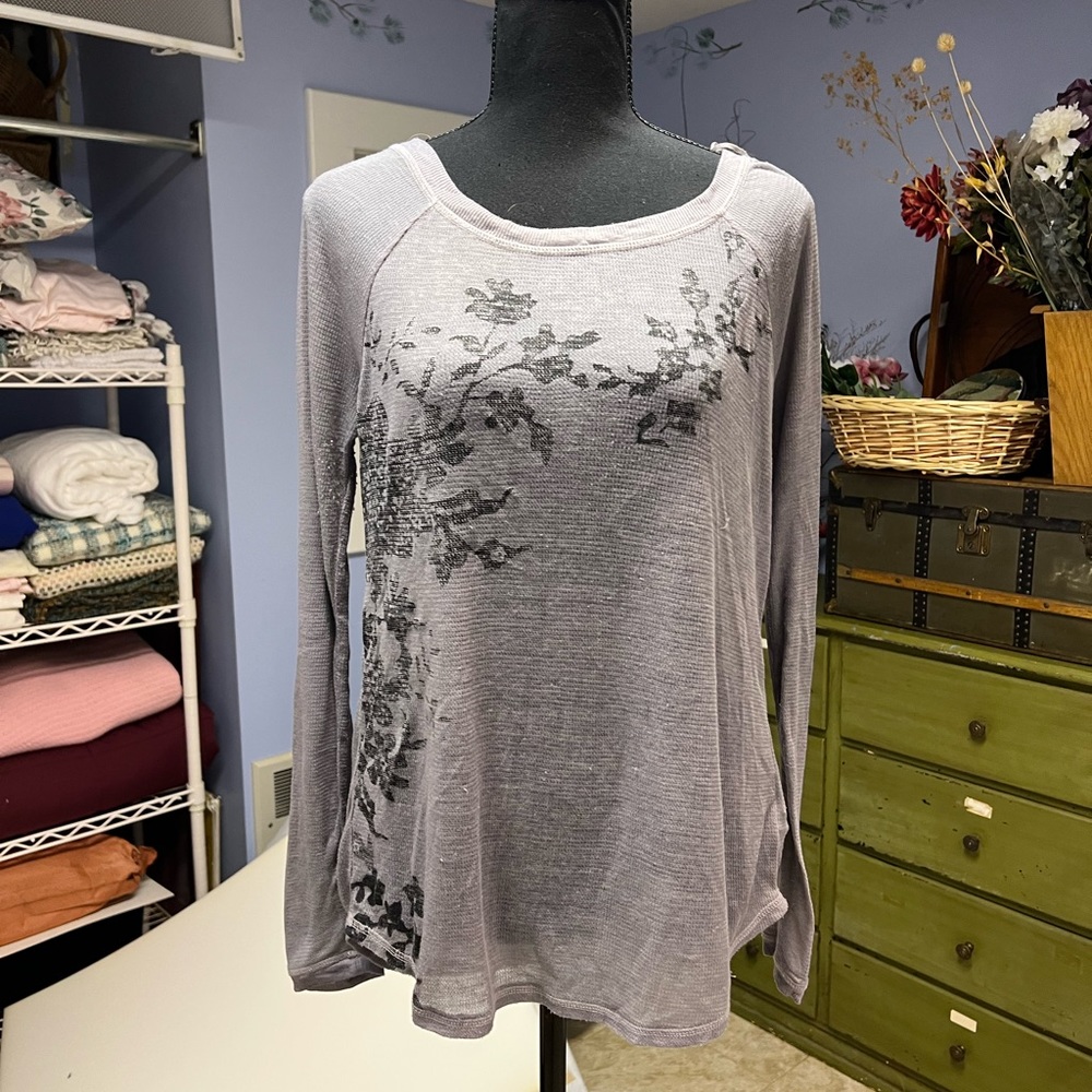 Gray lightweight long sleeve with floral detail